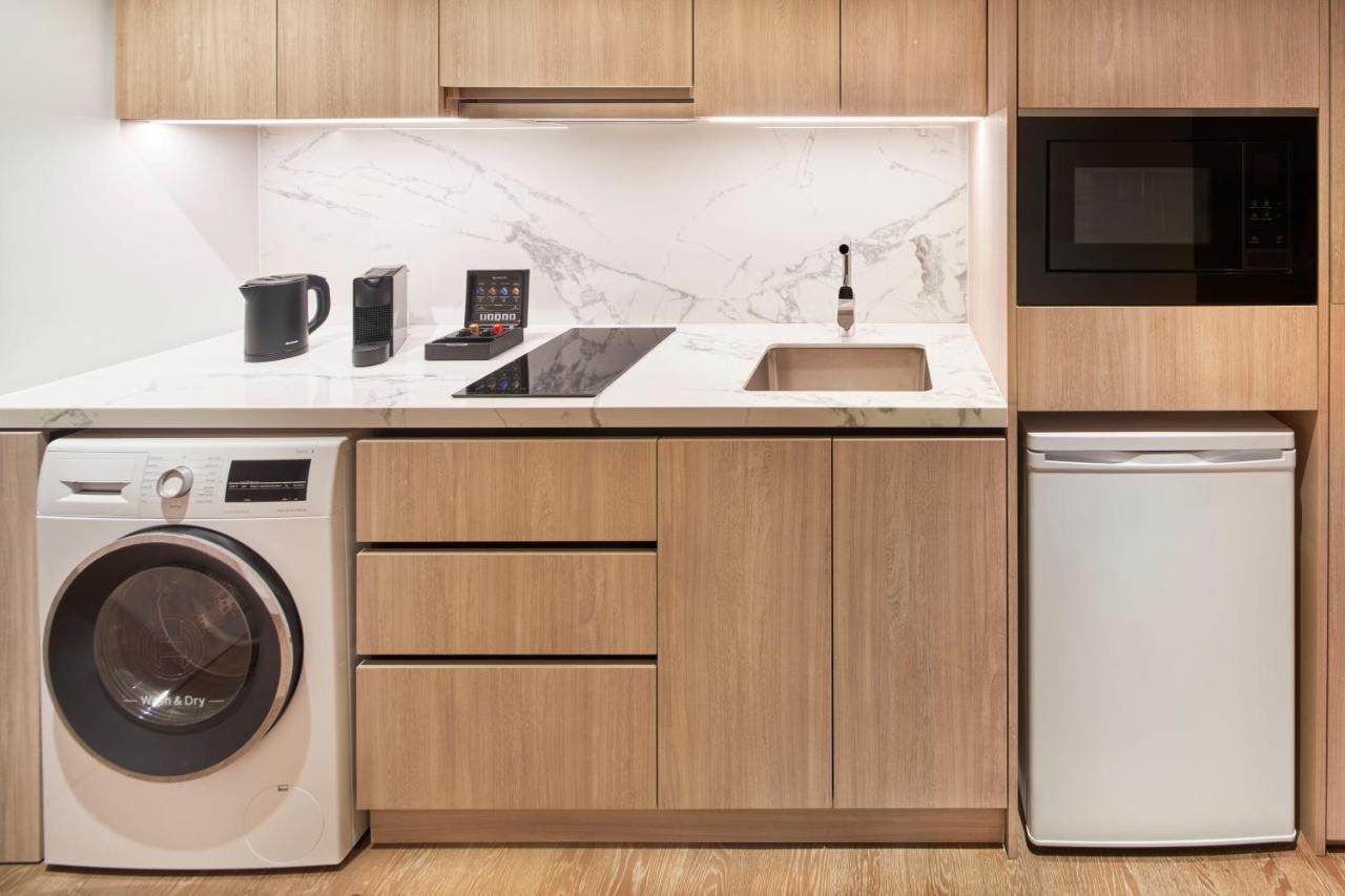 Parkroyal Serviced Suites Jakarta Buitenkant foto