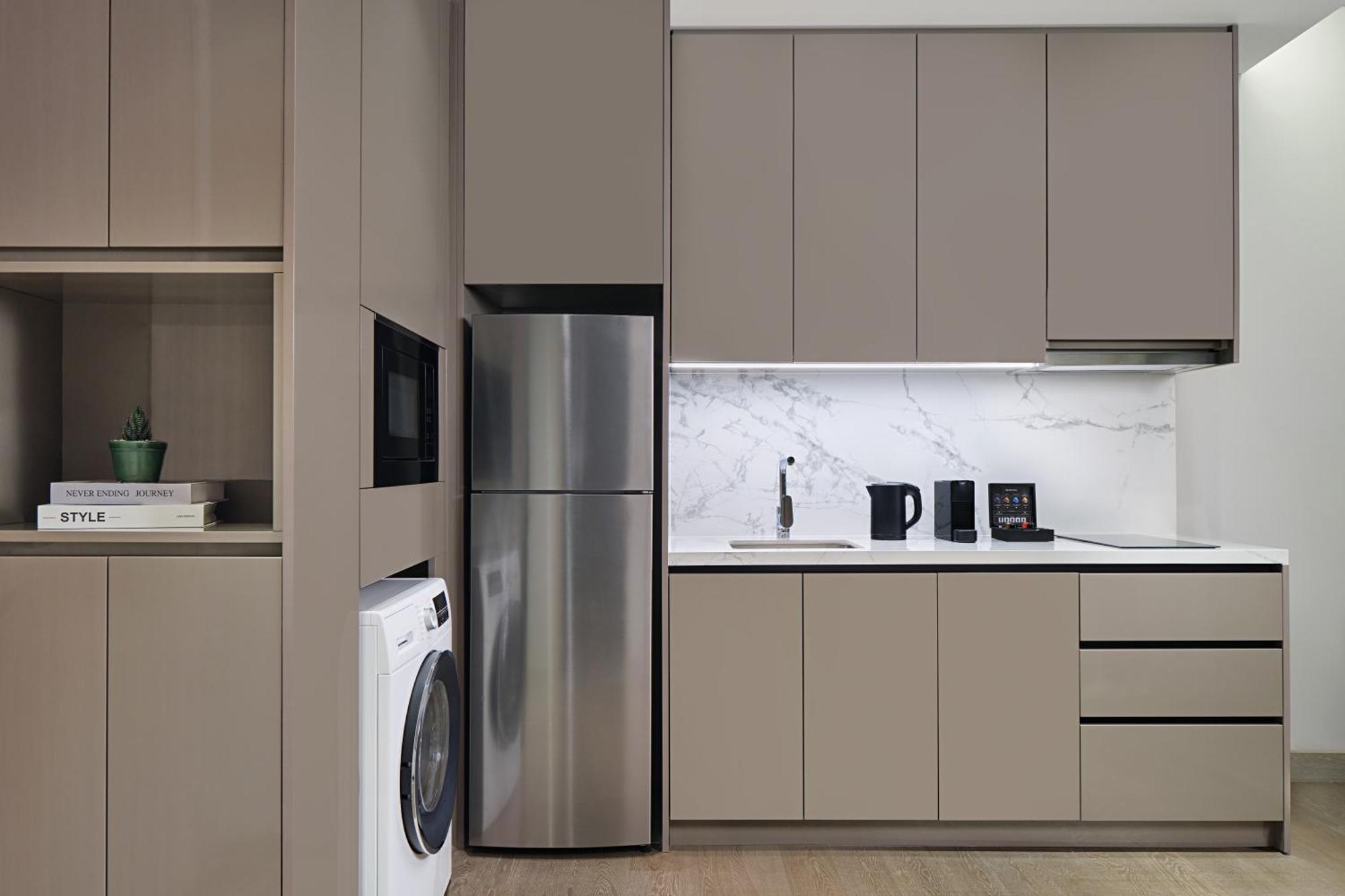 Parkroyal Serviced Suites Jakarta Buitenkant foto